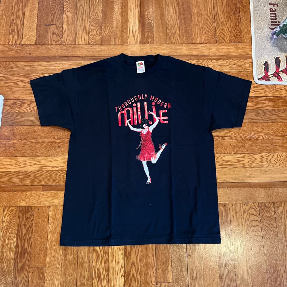y2K fruit of the‎ loom Millie Tee